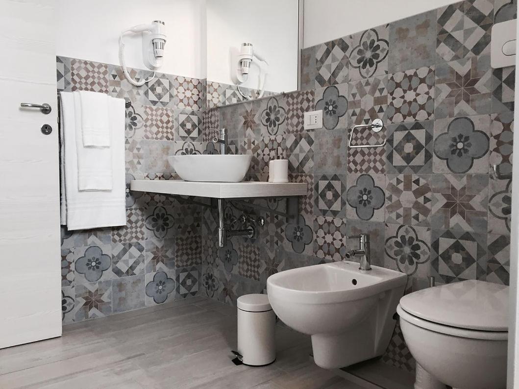 Tenuta Aletheia B&B Алисте Екстериор снимка